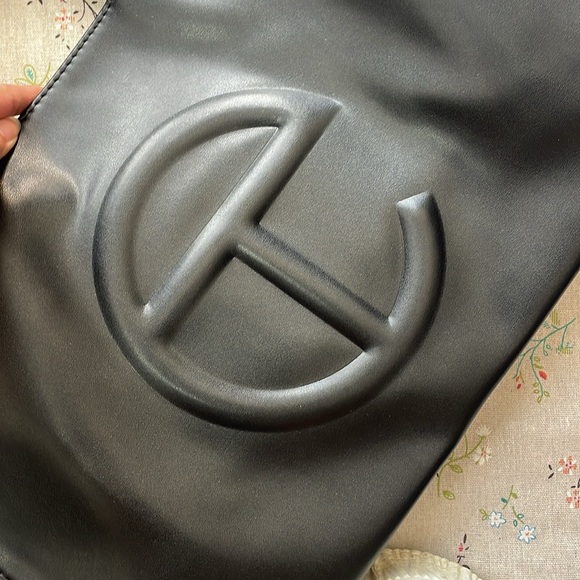 Telfar Medium Classic Black Shoulder Bag - Picture 6 of 10